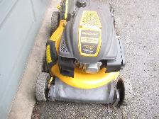 CUB CADET 173CC GAS ENGINE W/ELECTRIC START PUSH LAWN MOWER - Photo 4