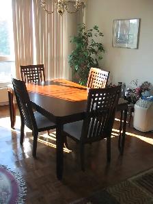 Glenkairn Dining Room Table
