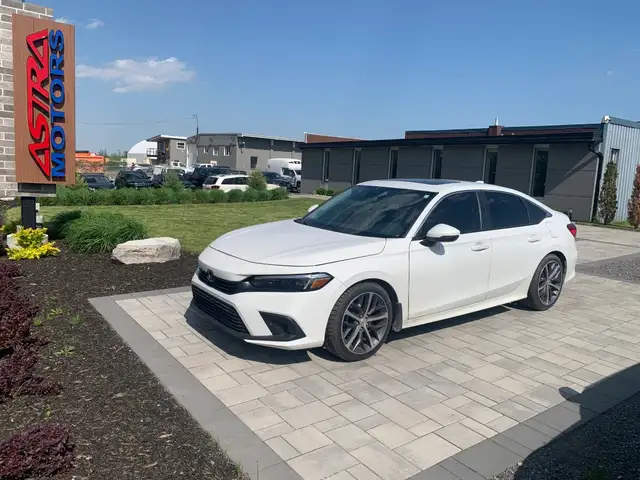 2022 Honda Civic Touring $150.10 Bi-weekly