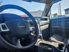 2008 Jeep Commander SPORT 4X4 7 PASSAGER PETIT BUGET - Photo 3