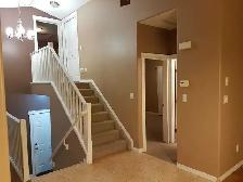 Bright & Spacious - 2 Bedroom 2 Bathroom Main Suite - Photo 6