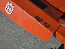54' Husqvarna zero turn lawn mower - 160 hours - Photo 6