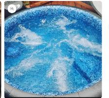 Softub hot tub - Photo 2
