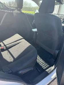 2017 Toyota RAV4 - Photo 5