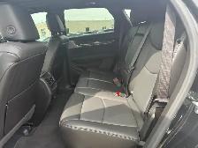 2024 Cadillac XT5 AWD Sport - Photo 11