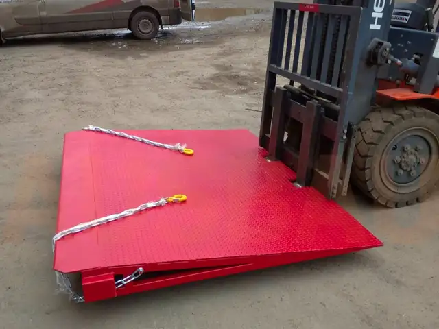 Rampe de chargement de conteneurs robuste CR08S