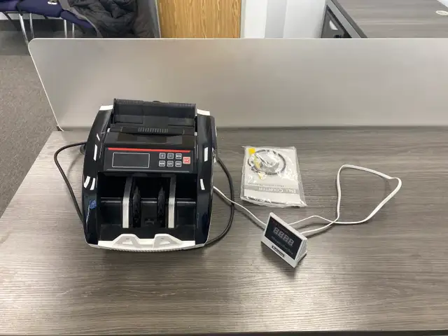 Cash counter (almost as brand new)