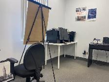 Office desks and chairs for free, MUST GO - Photo 2