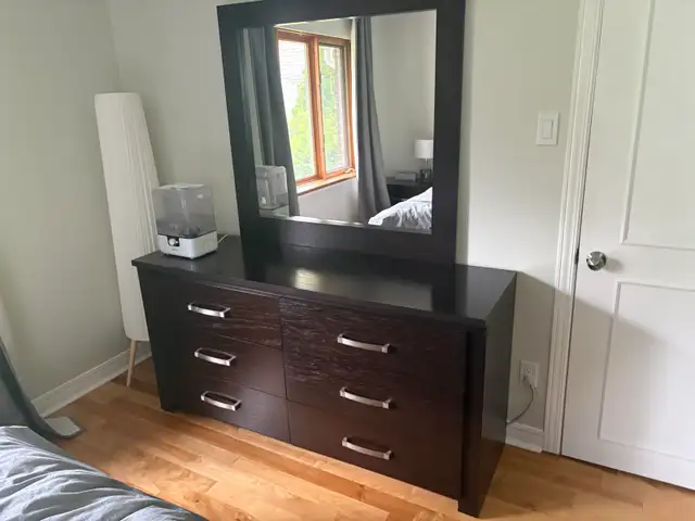 Bedroom set