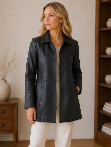 Women’s Classic Black Leather Jacket – Size XL