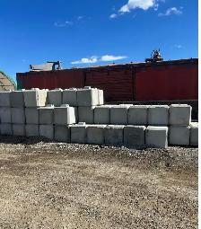 Concrete Lego Blocks - Photo 3