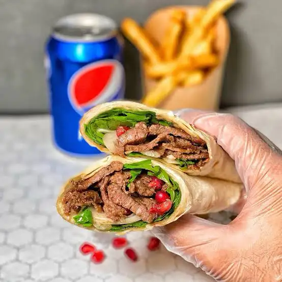 Part-Time Shawarma Restaurant Worker in Woodsto