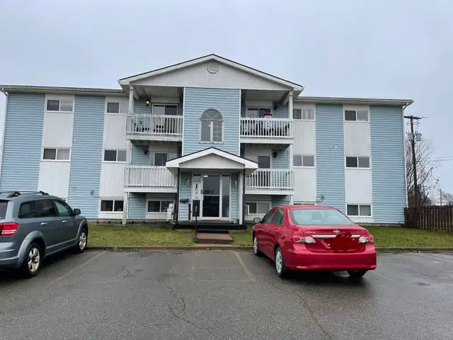 ONE/TWO BEDROOM APARTMENTS