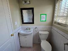 ROOM for Rent / York Uni. Village / North York - Photo 4