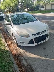 2014 FORD FOCUS TITATIUM, Active (Winter & Summer tires)