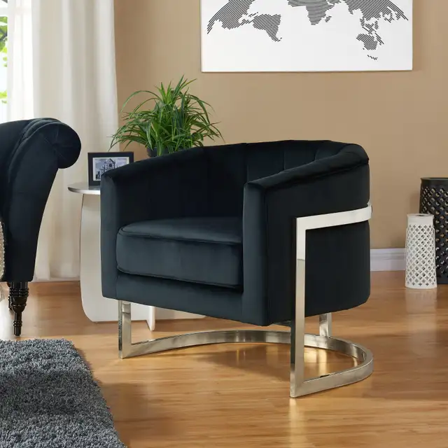 LUXURIOUS ACCENT CHAIR IN BLACK VELVET AND CHROME BASE!