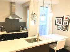 Renovated One Bedroom Main Floor Apartment in Leslieville - Photo 3