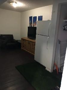 5 min walk to Franklin & Barlow Maxbell Ctrain / 9 min Downtown - Photo 4