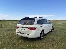 2011 Honda Odyssey - Photo 3