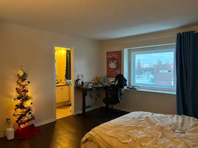 Room For Rent - 8 minute walk from Algonquin College