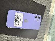 Unlocked Apple iPhone 12 with 1 year warranty !