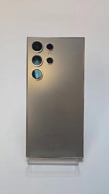 Samsung Galaxy S24 Ultra - Great Conditon - Photo 2