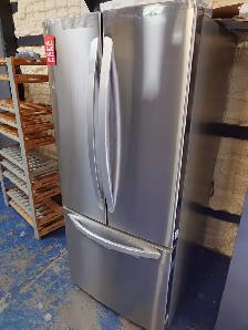 LG '30' Stainless Steel French Door Fridge on Sale‼️ - Photo 3