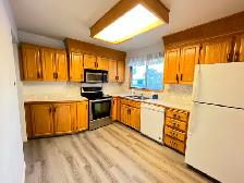 5Bed Single House for Rent in Royal Gardens near Southgate Mall - Photo 6