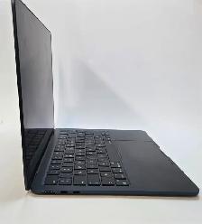 MacBook Air M2 (2022) – Excellent Condition - Photo 4