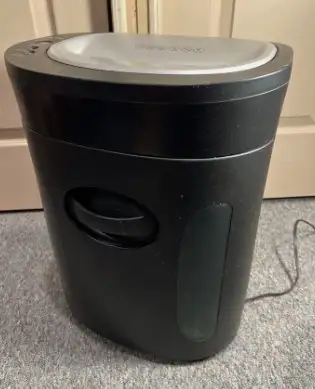 Royal 1212X Paper Shredder- I have EVERYTHING for your office