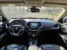 2017 Jeep Cherokee Trailhawk 3.2L V6 4X4 - Photo 8