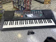 Concermate 980 Digital Keyboard With MIDI