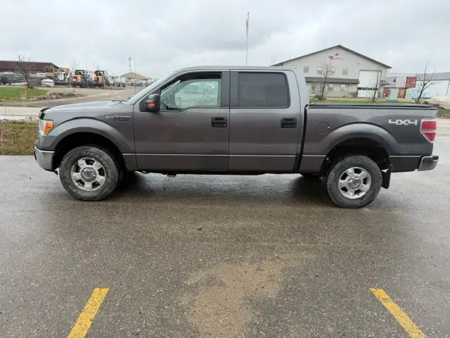 2012 Ford F-150 XLT Crewcab5.0L RemoteStart BrandNewSafety 185km