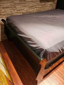 Full(double) spring matress, box, and frame - Photo 4