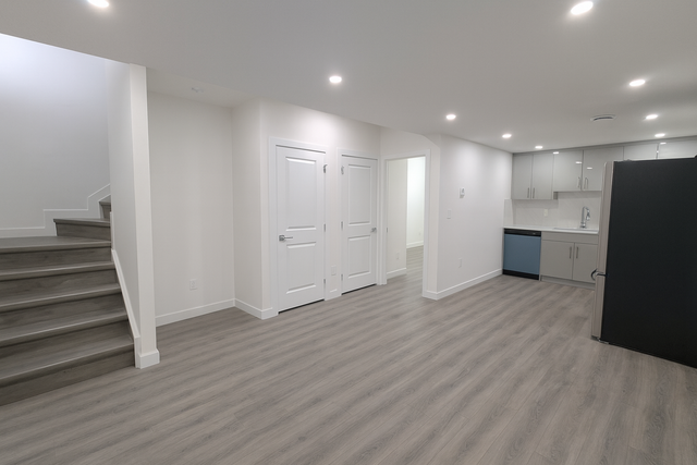 MODERN Legal Basement Suite for rent – Spruce Grove (Easton)