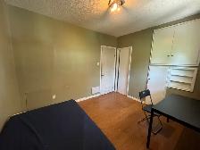 Room for rent near University of Alberta - Photo 3