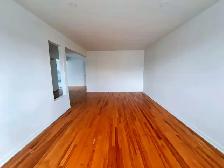 Grand 5 ½ - Rénové (1345 pieds carrés) (Saint-Léonard/Montréal) - Photo 2