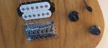 Yamaha 120 SD Electric Guitar & Hard Shell Case, Great Deal! - Photo 3