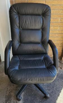 Computer chair
