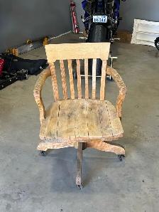 H KRUG Co Bankers chair