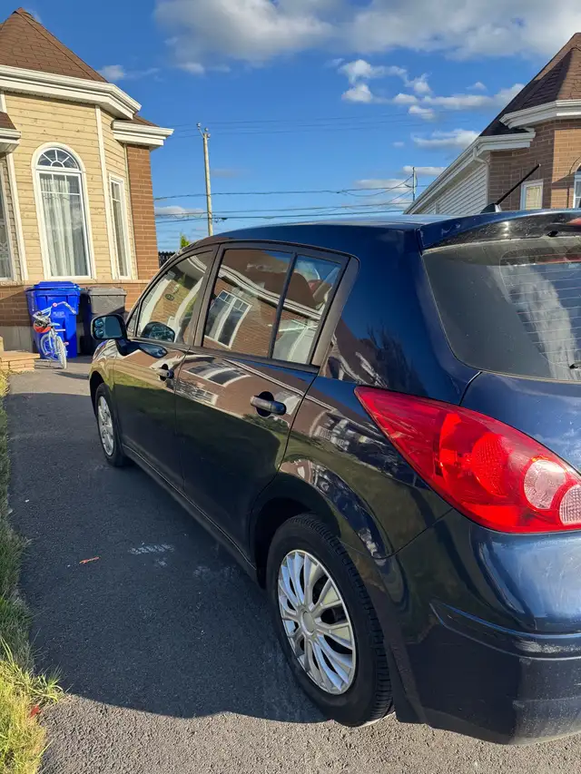 Nissan versa 2007