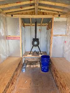 Insulated fishing shack for sale - Photo 2