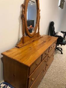 Pine Bedroom set/Queen - Photo 7