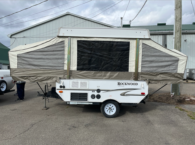 2012 Rockwood Freedom 1640 Pop-Up Camper