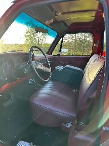 1987 Chevy truck - Photo 5