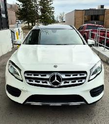 2019 Mercedes-Benz GLA250 AMG Package 4Matic - Photo 2