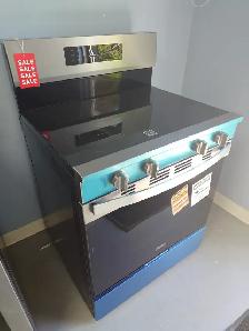 Whirlpool '30' Stainless Steel Freestanding Electric Range - Photo 2