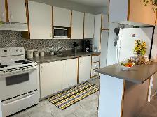 3 ½ situé au 2IÈME ÉTAGE /ASCENCEUR/ SECTEUR HÔPITAL - Photo 2