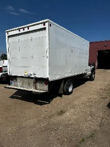 2012 Ford F450 Super Duty 16’ Cube Van - Photo 5