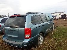 08 Hyundai minivan in good condition - Photo 3